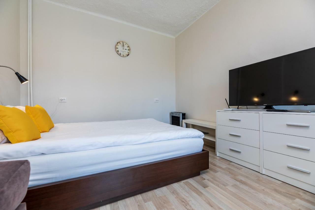 קלייפדה Compact Apartment Near Food Market In The Oldtown Plus Free Parking מראה חיצוני תמונה